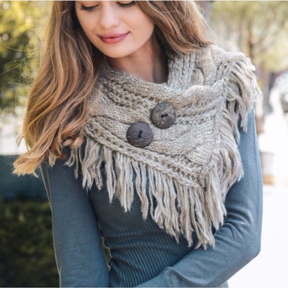 Infinity Red Merlot Button Tassel Scarf OSFM Brand New - Picture 2 of 4